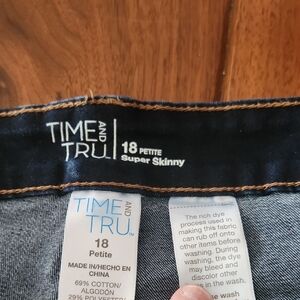 Time and Tru Petite Super Skinny Jeans - Dark Blue 36 Inches Long Size 18 Petite